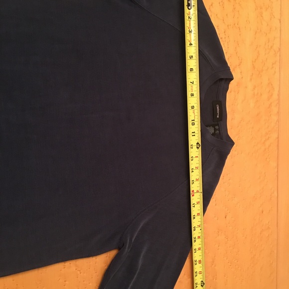 CLAIBORNE Casual Long Sleeve Shirt.  New, Small, Cool Fabric - Picture 10 of 14